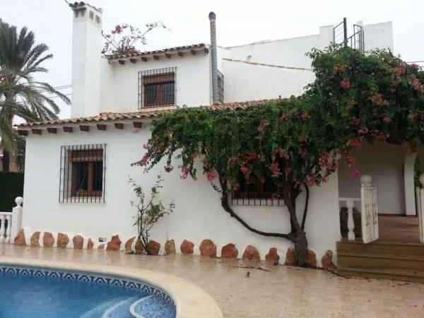 Casa independiente en calle Estribor photo 3
