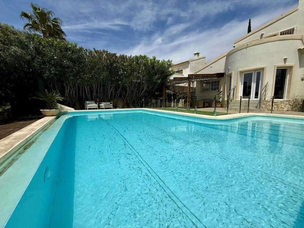 Properties for sale and rent in Spain photo 4