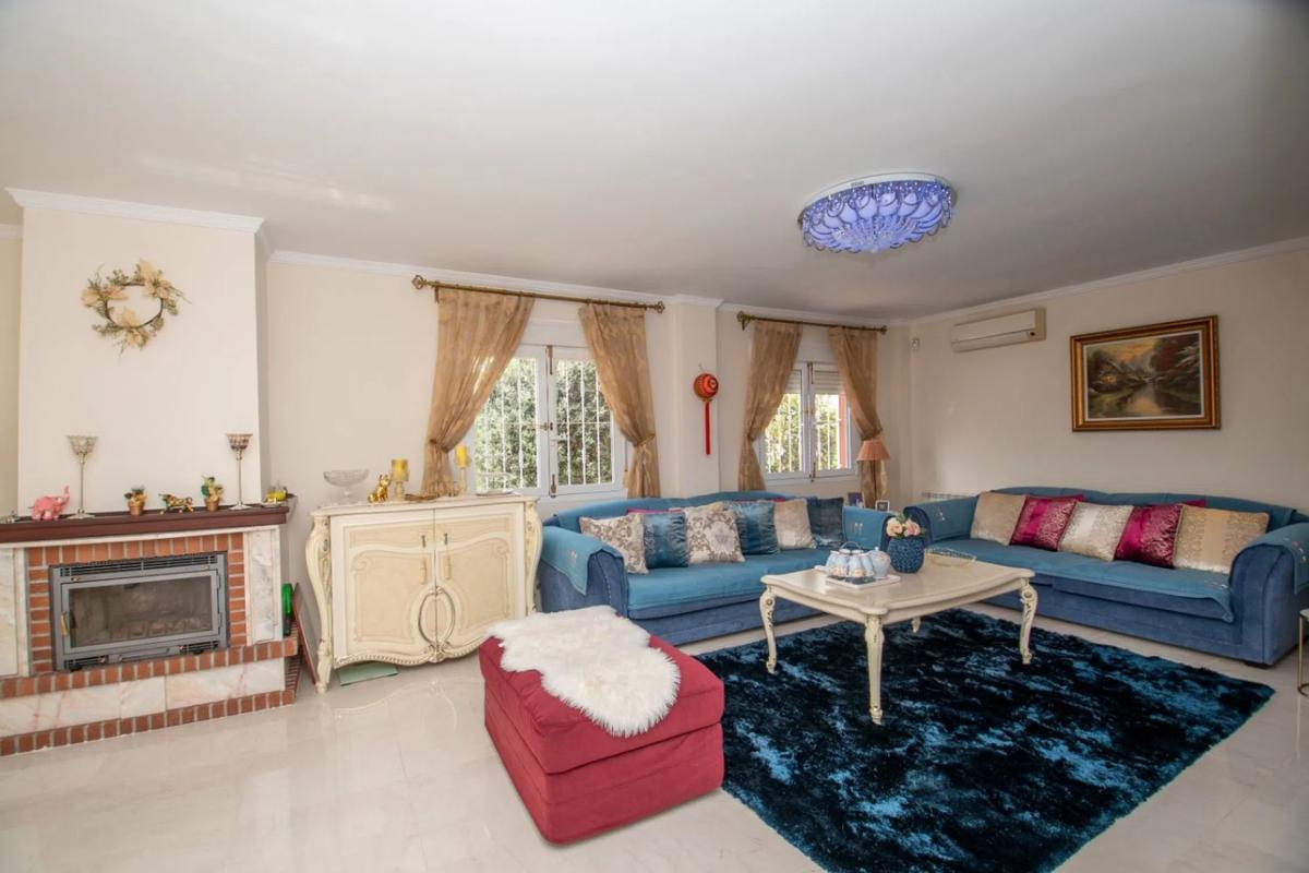 Properties for sale and rent in Spain photo 4