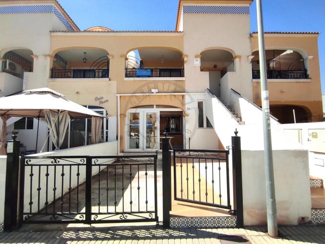 Properties for sale and rent in Spain photo 2