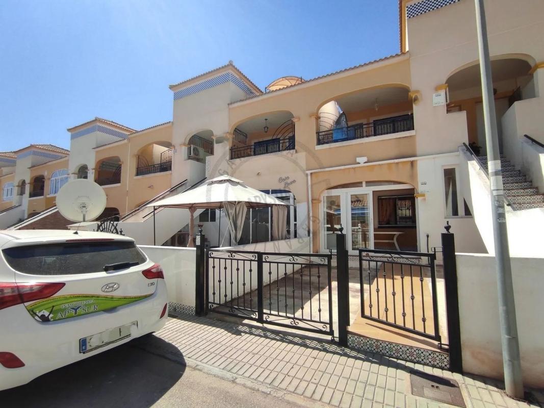 Properties for sale and rent in Spain photo 3