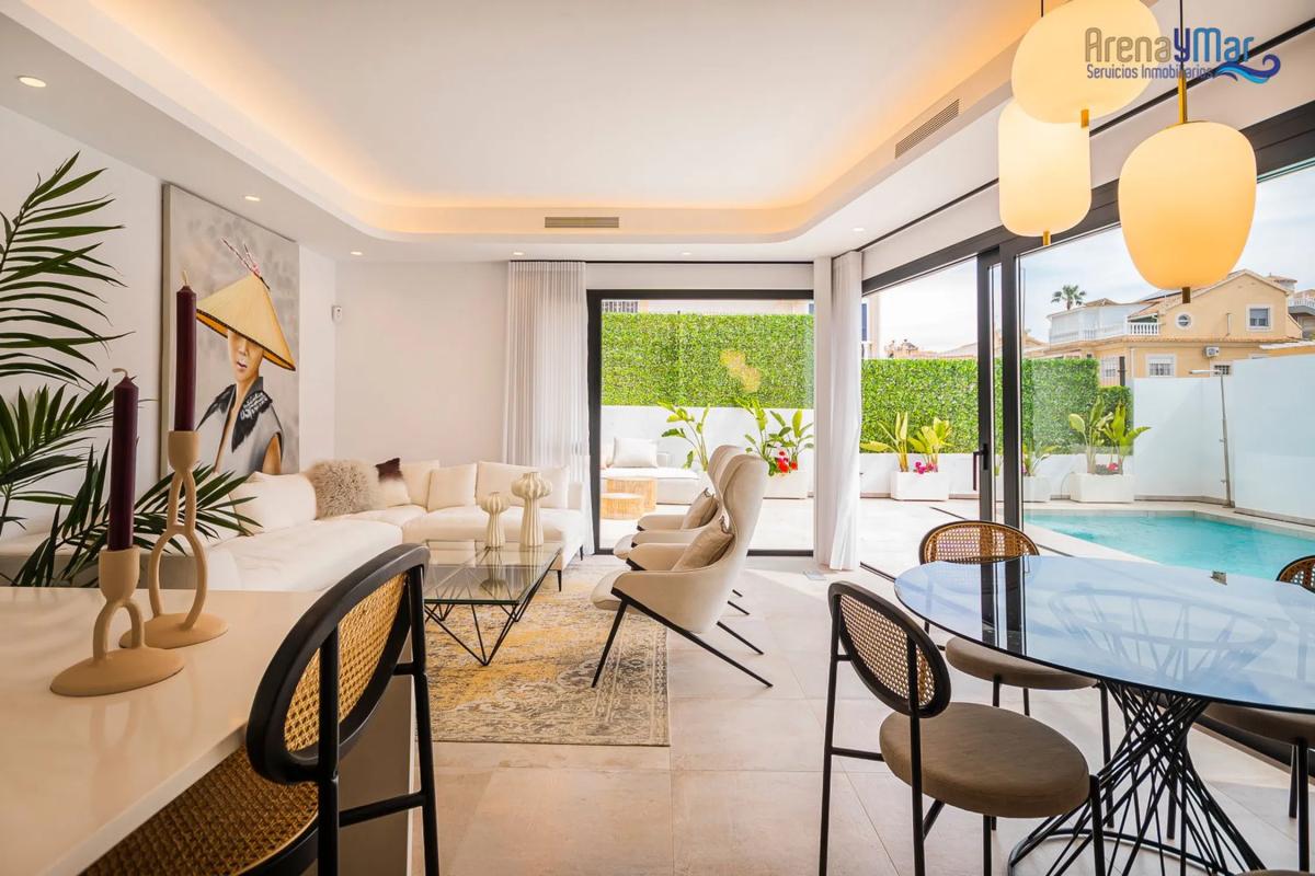 Sale of apartment in Barrio Los Almendros-La Florida, Orihuela
photo 4