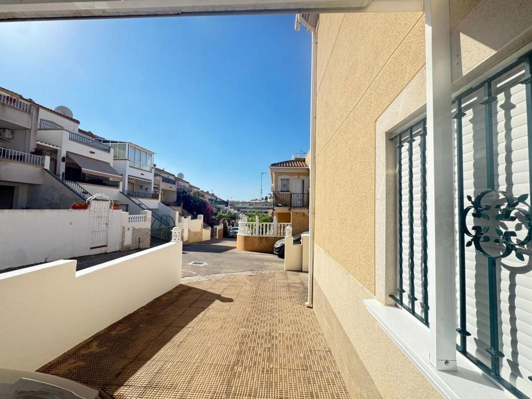 Properties for sale and rent in Spain photo 4