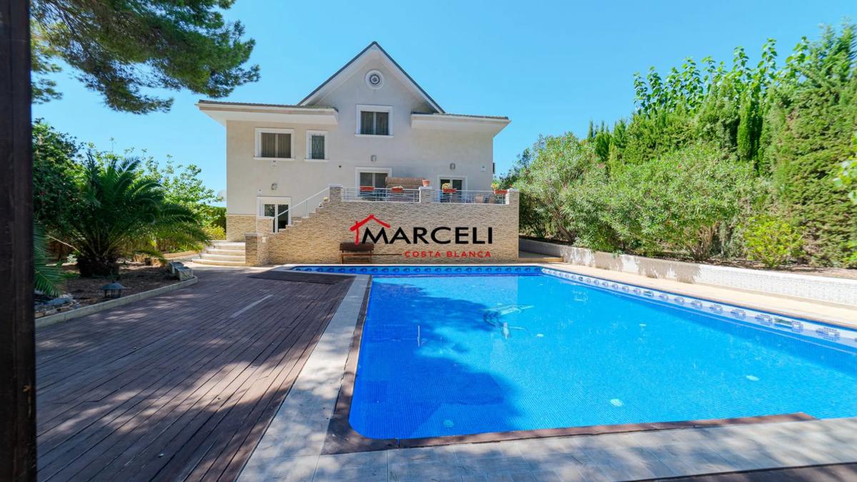 Недвижимость на продажу и в аренду в Испании photo 3