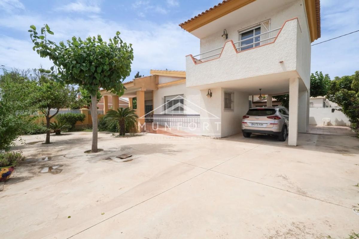 Properties for sale and rent in Spain photo 4