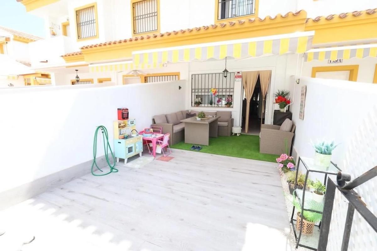 Properties for sale and rent in Spain photo 3