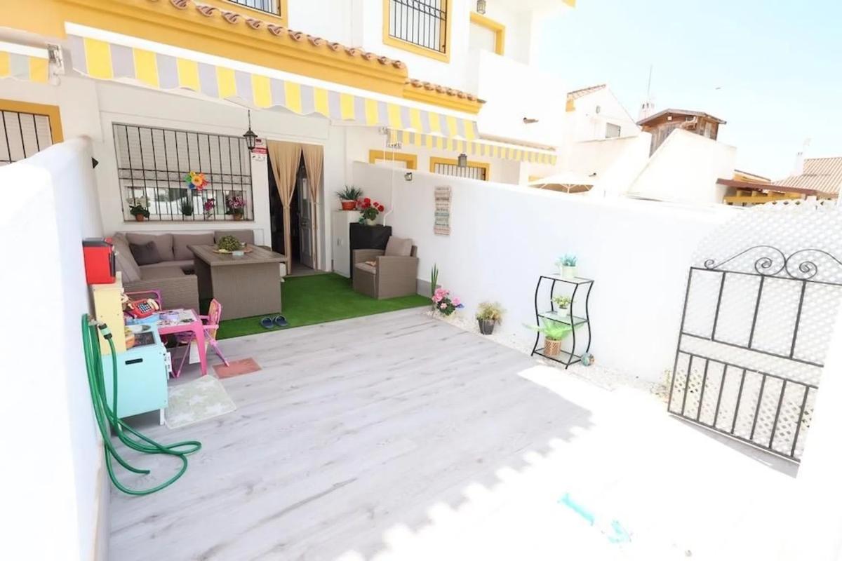 Properties for sale and rent in Spain photo 4