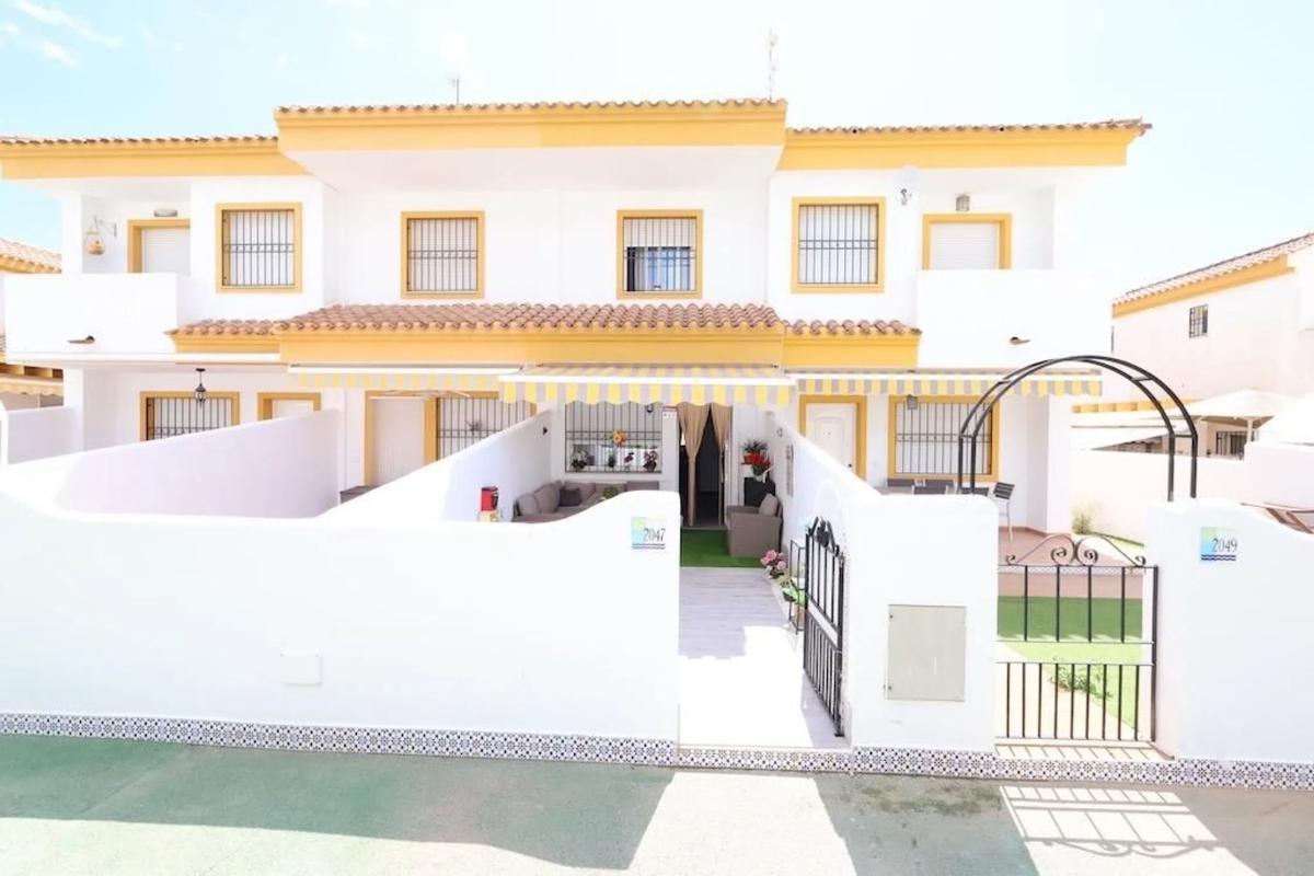 Properties for sale and rent in Spain photo 5