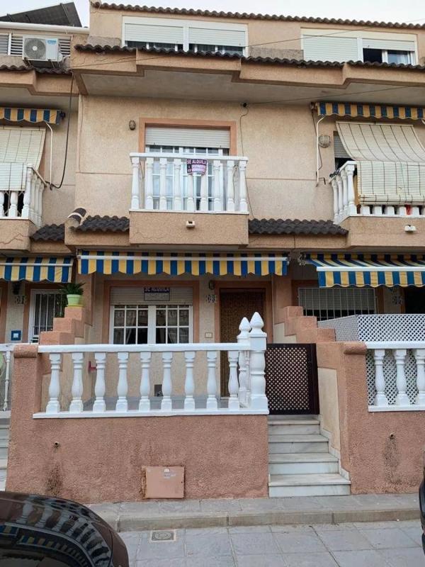Properties for sale and rent in Spain photo 5