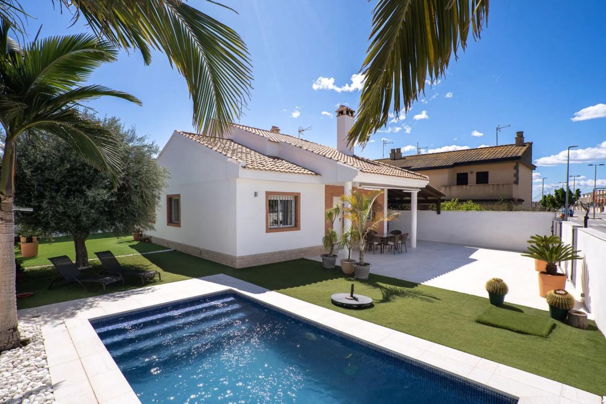 Properties for sale and rent in Spain photo 1