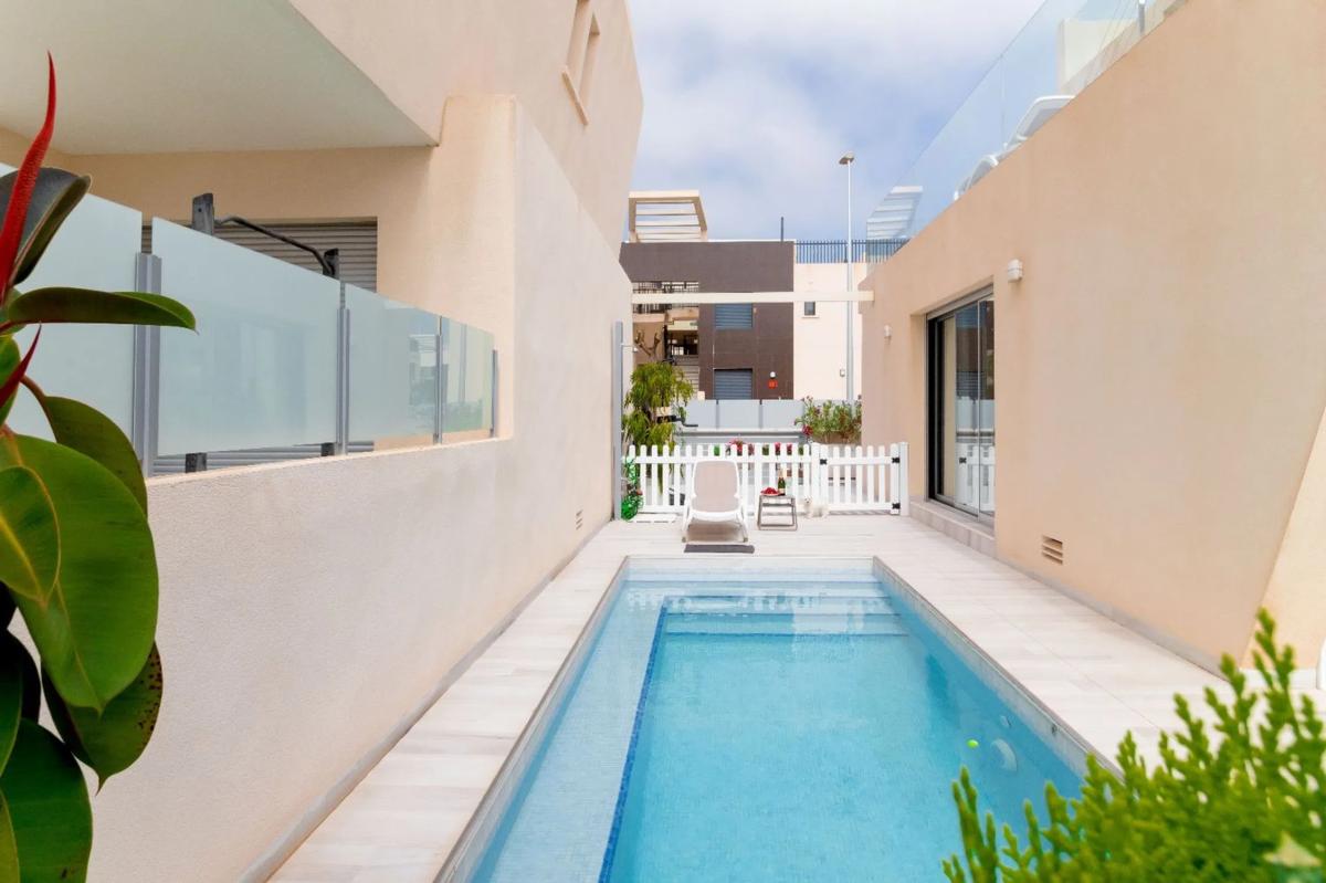 Properties for sale and rent in Spain photo 1