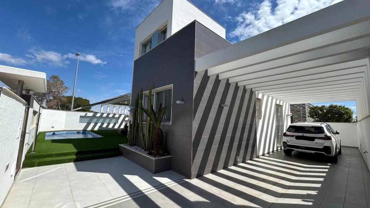 Properties for sale and rent in Spain photo 4
