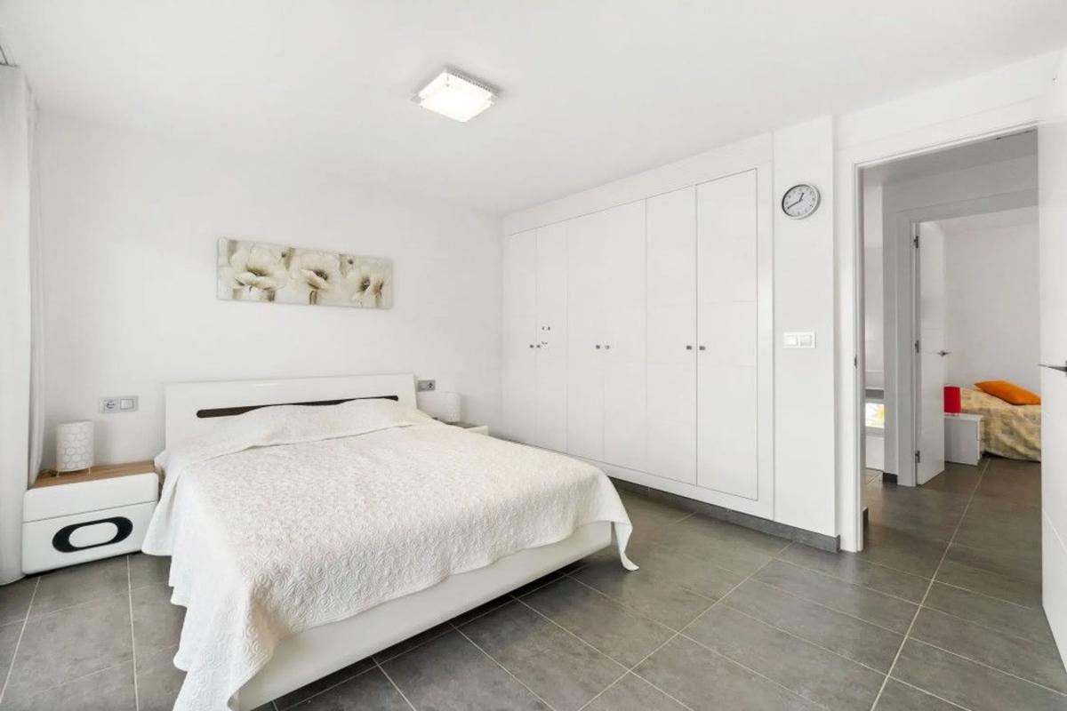 Properties for sale and rent in Spain photo 4
