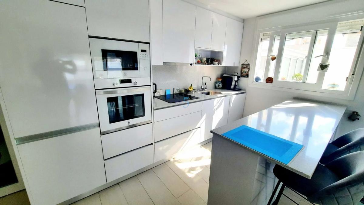 Properties for sale and rent in Spain photo 1