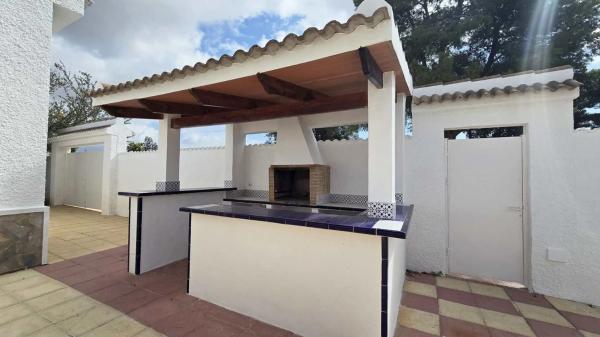 Casa independiente en Calle s/n Calle Pres photo 2