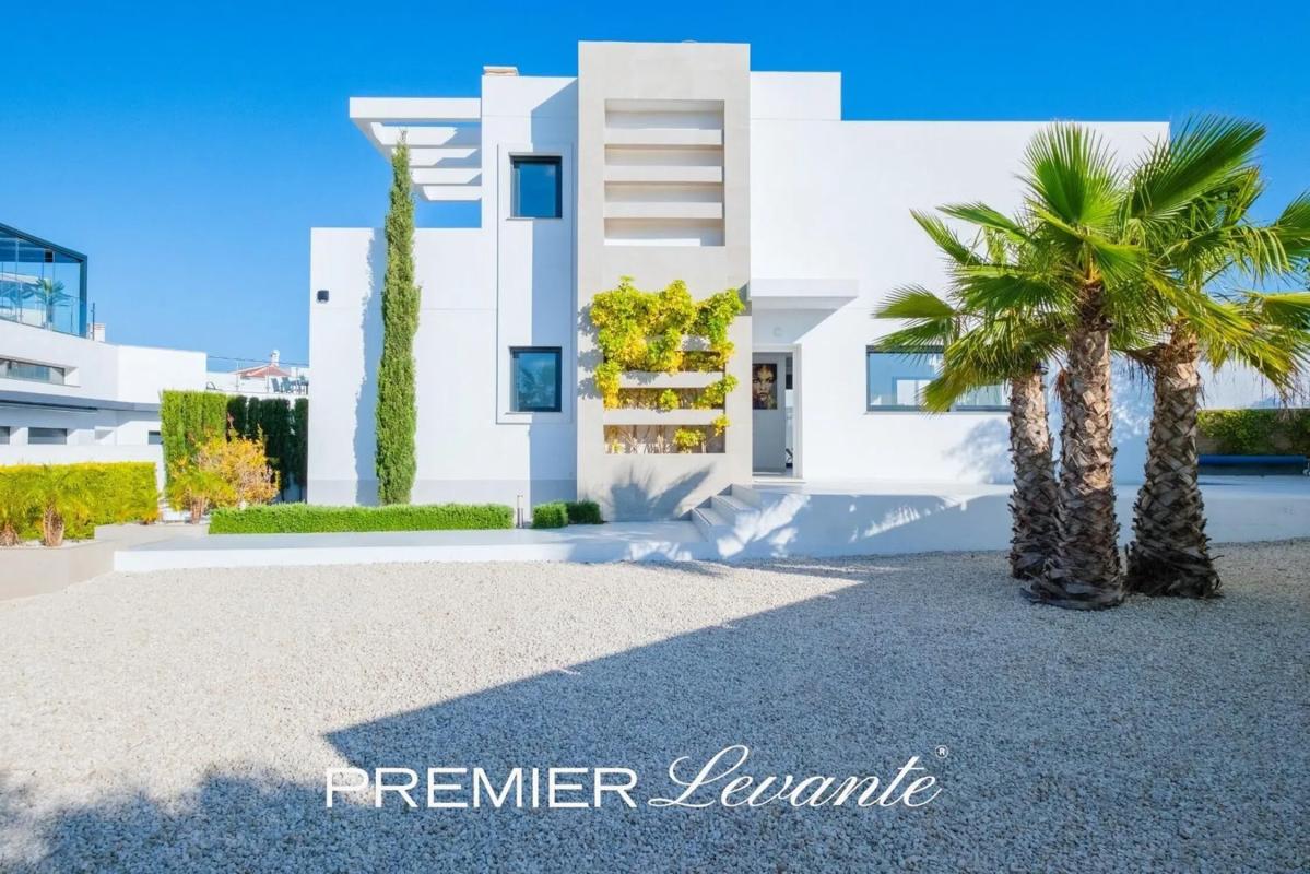 Properties for sale and rent in Spain photo 1