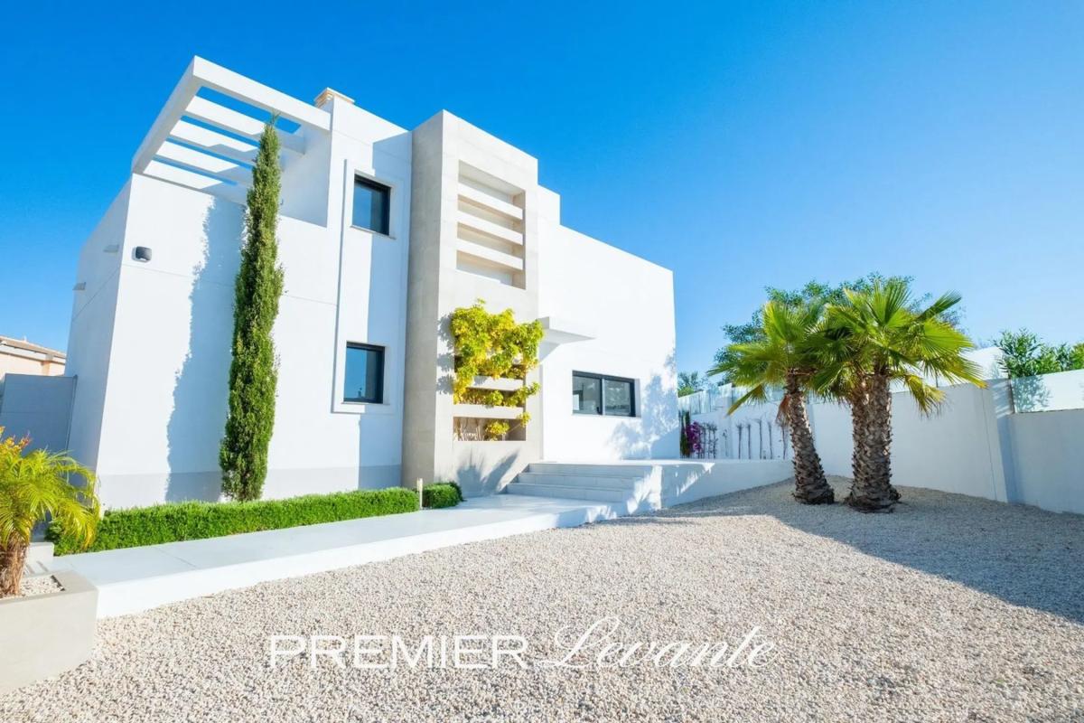 Properties for sale and rent in Spain photo 2