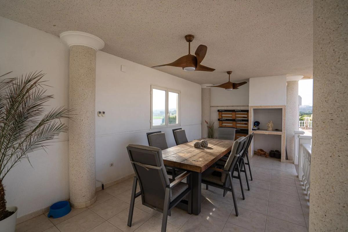 Properties for sale and rent in Spain photo 4