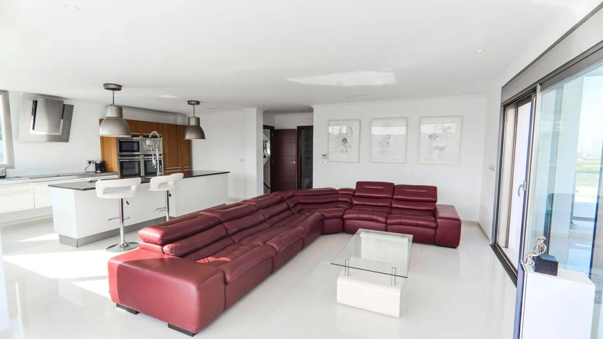 Properties for sale and rent in Spain photo 3
