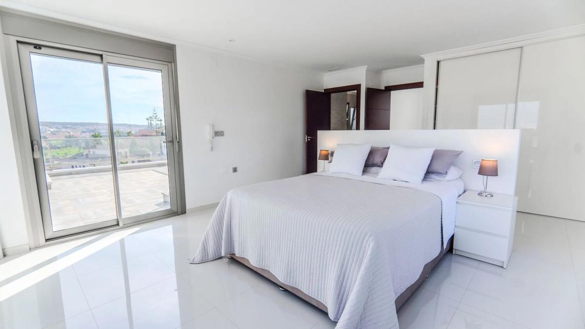 Properties for sale and rent in Spain photo 4
