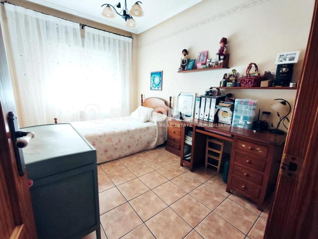 Properties for sale and rent in Spain photo 3