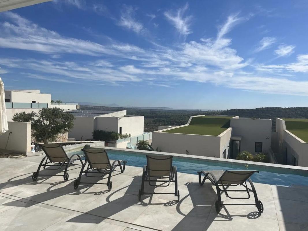 Properties for sale and rent in Spain photo 3