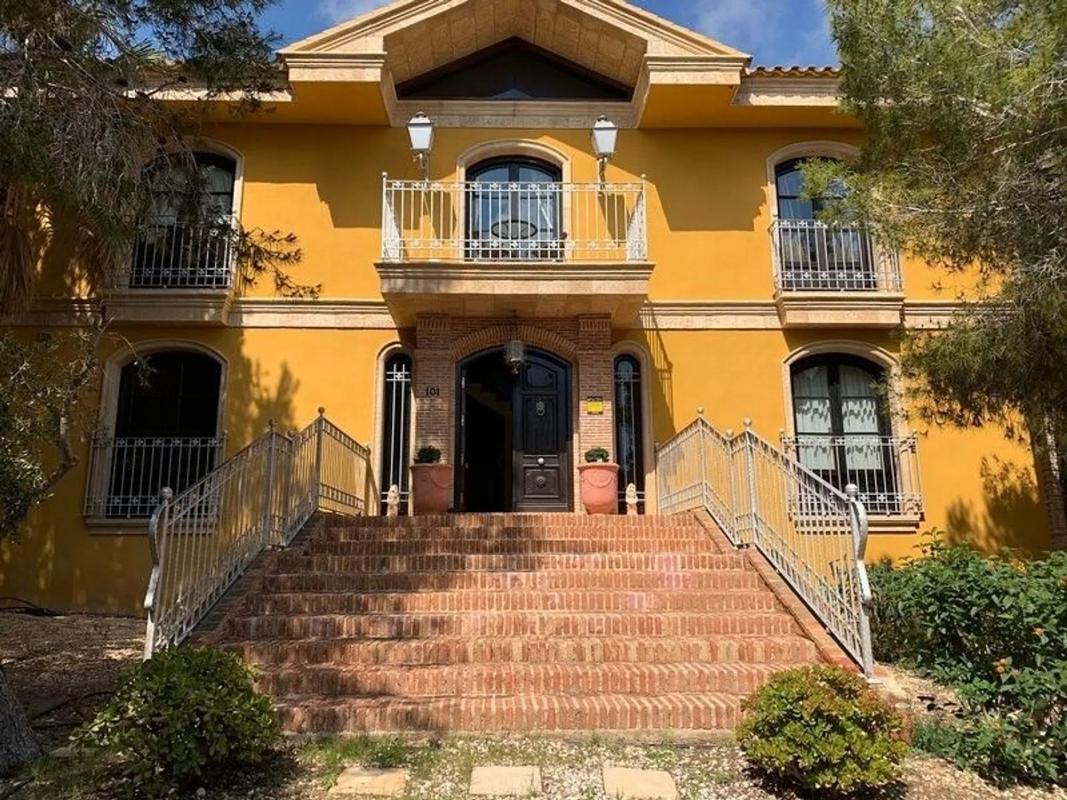Properties for sale and rent in Spain photo 1