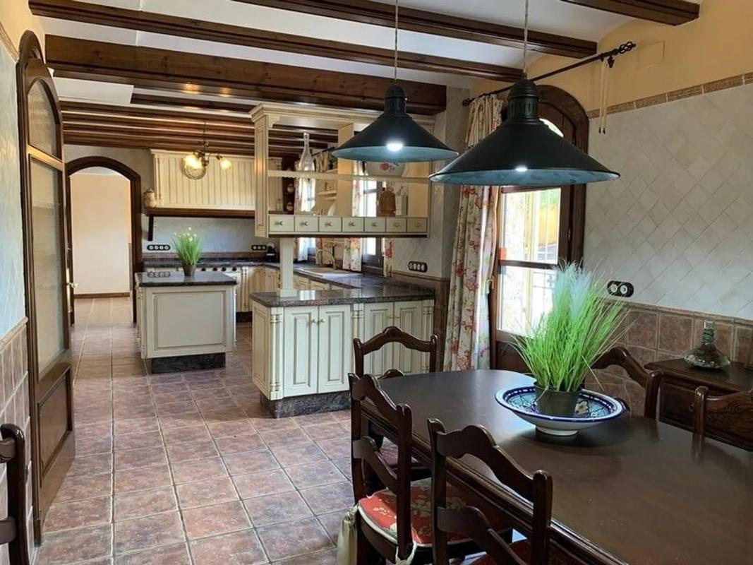 Properties for sale and rent in Spain photo 2