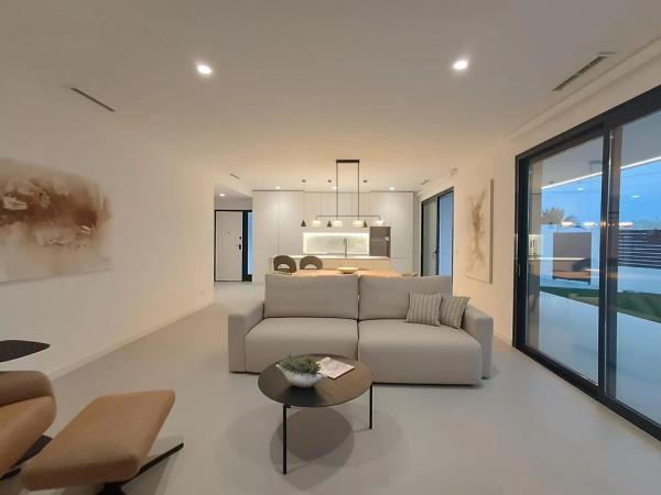 Promoción Casa independiente en calle Galicia, 75 obra nueva en Rojales photo 4