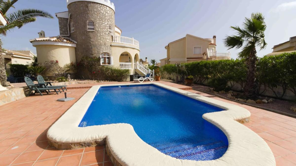 Propiedades en venta y alquiler en España photo 1