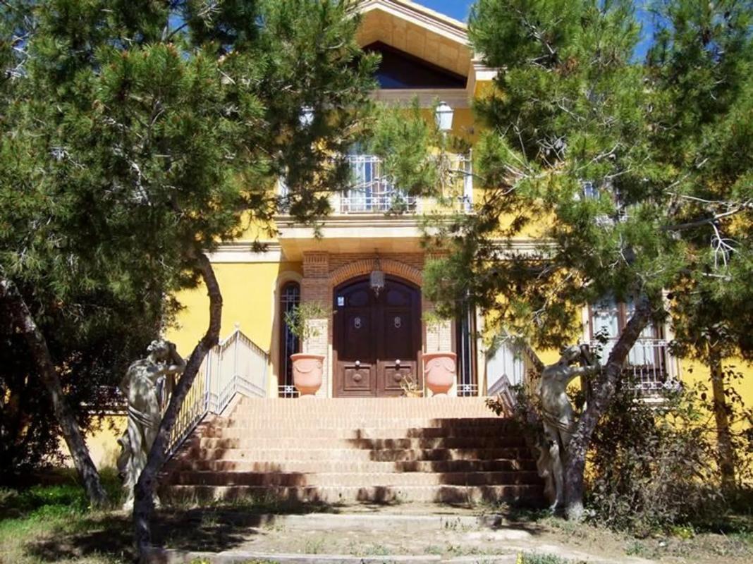 Propiedades en venta y alquiler en España photo 2