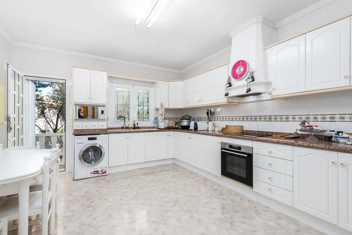 Недвижимость на продажу и в аренду в Испании photo 5