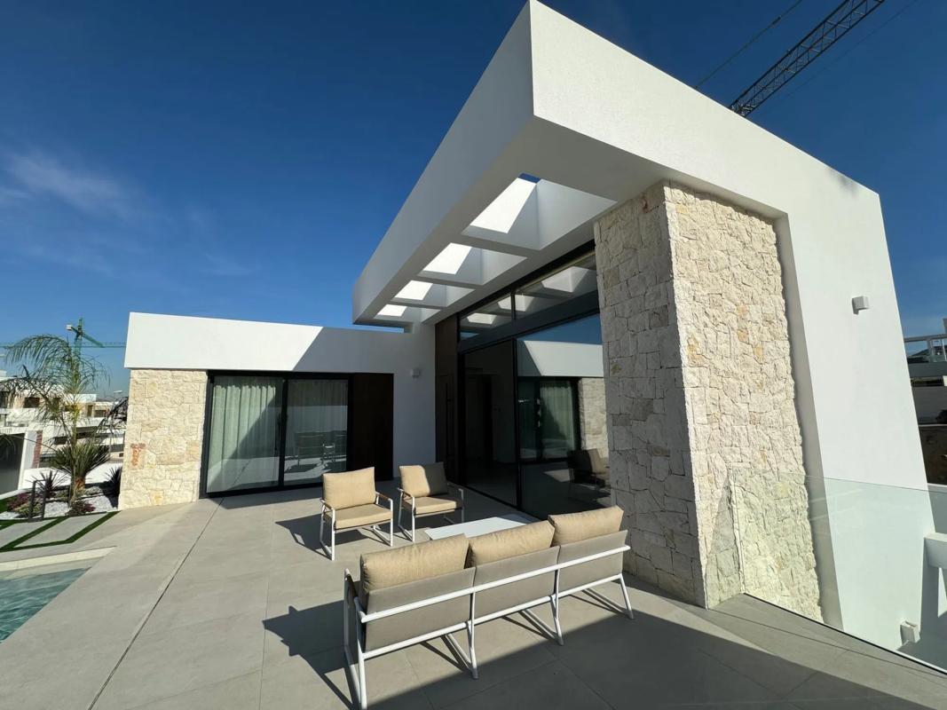 Properties for sale and rent in Spain photo 5
