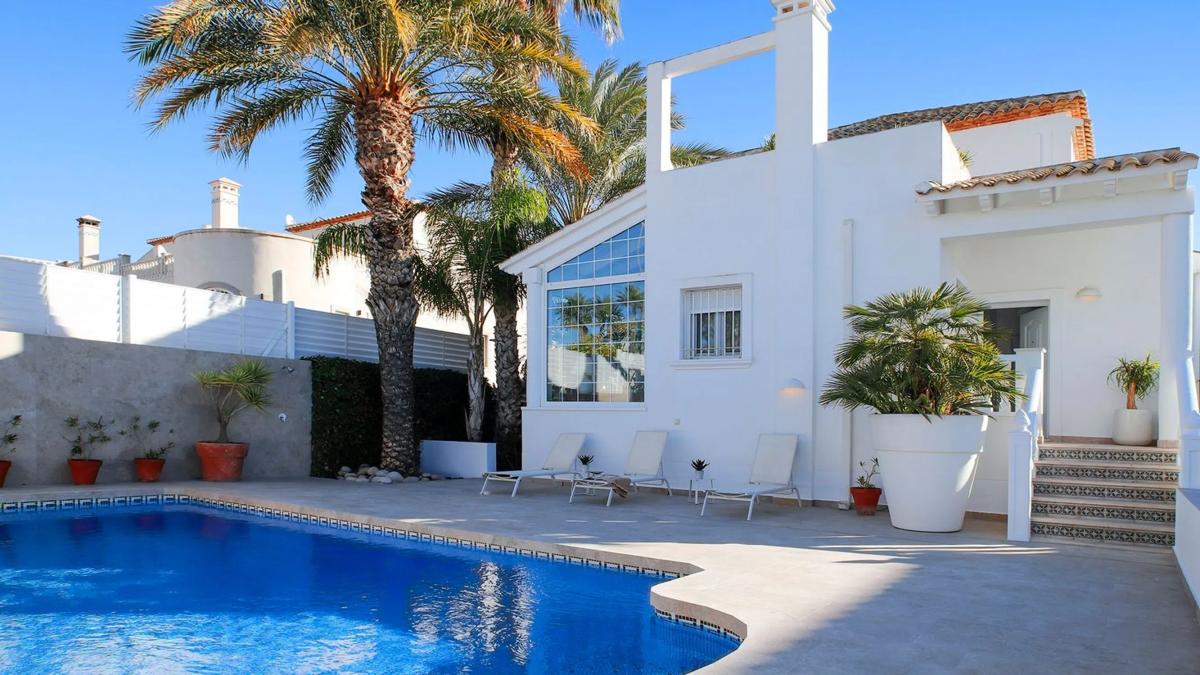 Properties for sale and rent in Spain photo 5