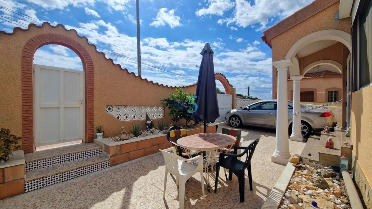 Propiedades en venta y alquiler en España photo 4