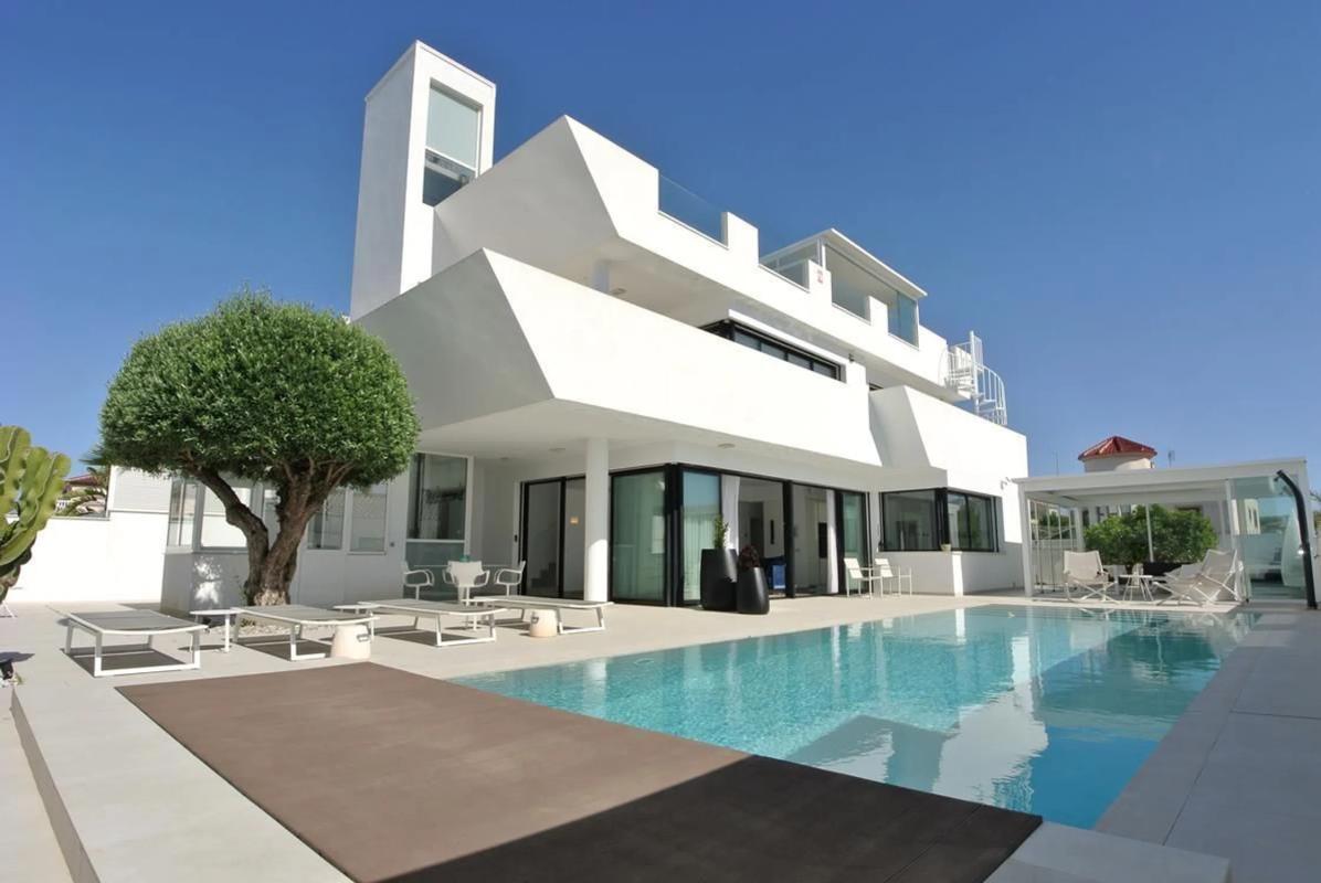 Properties for sale and rent in Spain photo 1