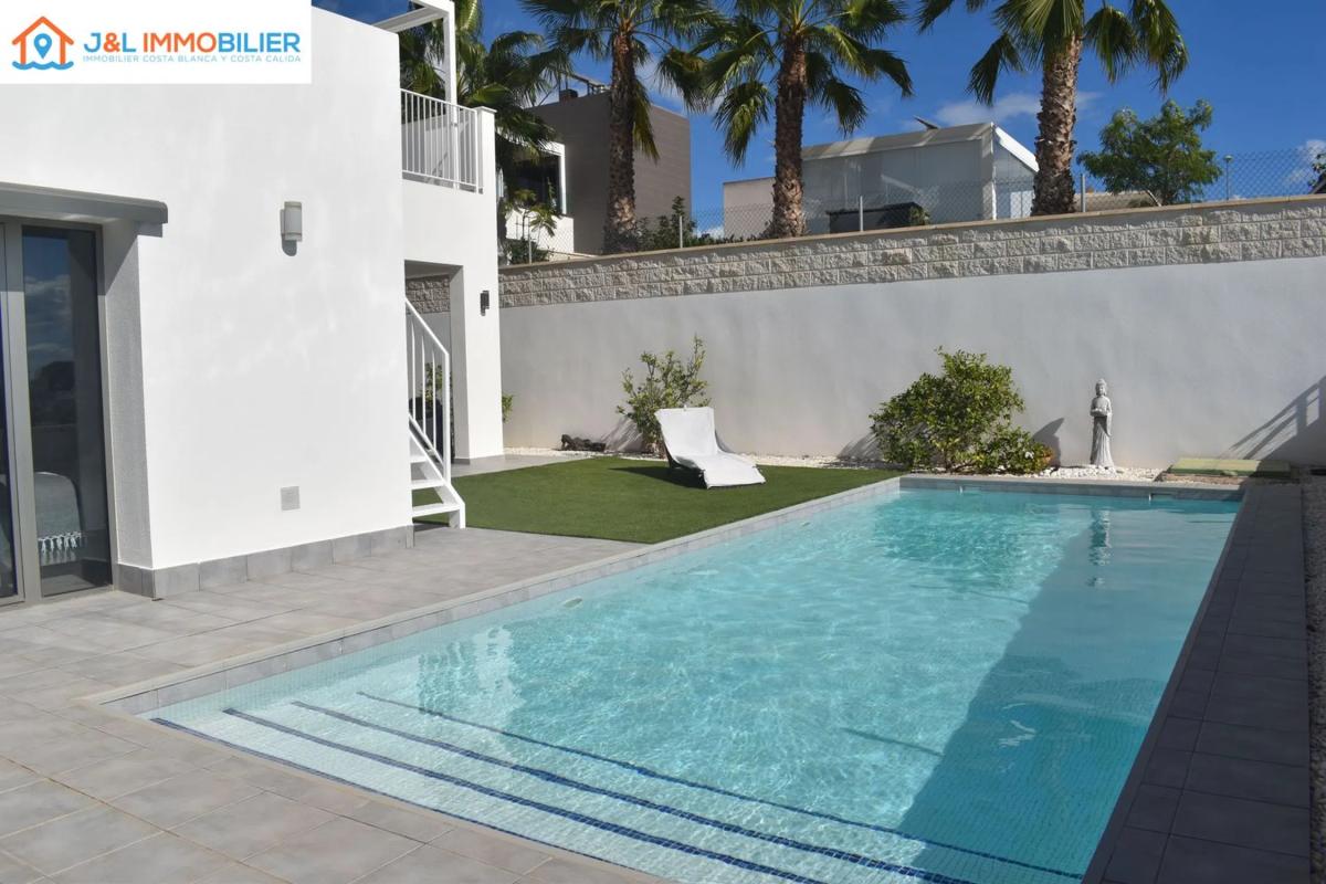 Properties for sale and rent in Spain photo 4