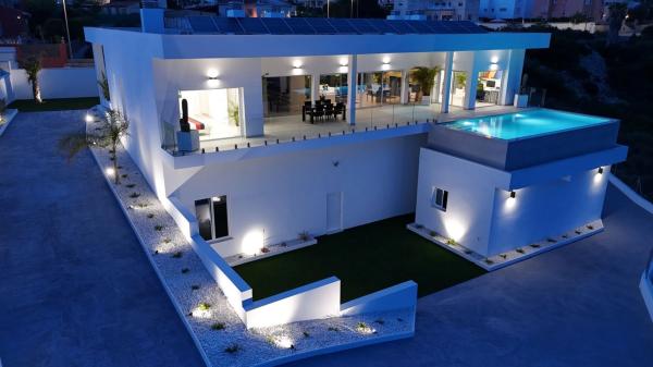 Casa independiente en avenida Avenue Av. San Fulgencio thumbnail 2
