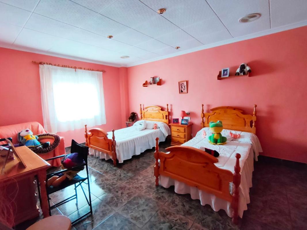 Недвижимость на продажу и в аренду в Испании photo 4