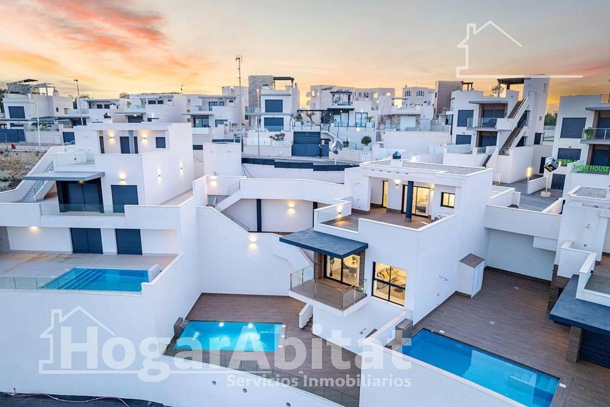 Properties for sale and rent in Spain photo 3