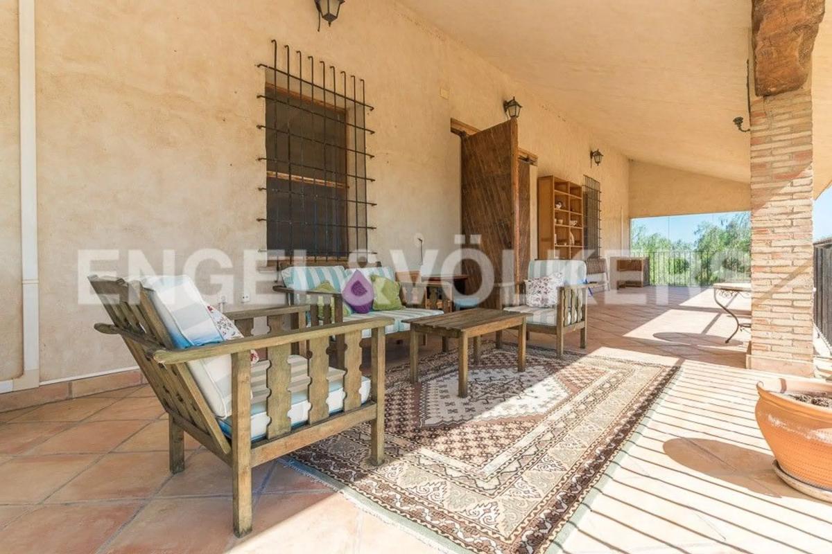 Properties for sale and rent in Spain photo 2