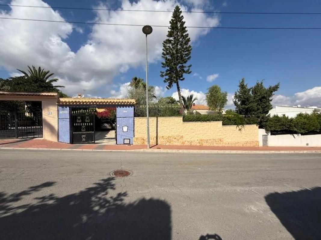 Properties for sale and rent in Spain photo 4