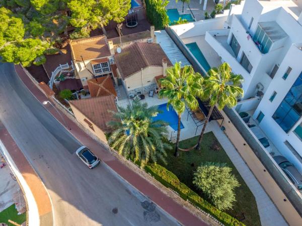 Casa independiente en avenida Tomas Martinez Domenech thumbnail 1