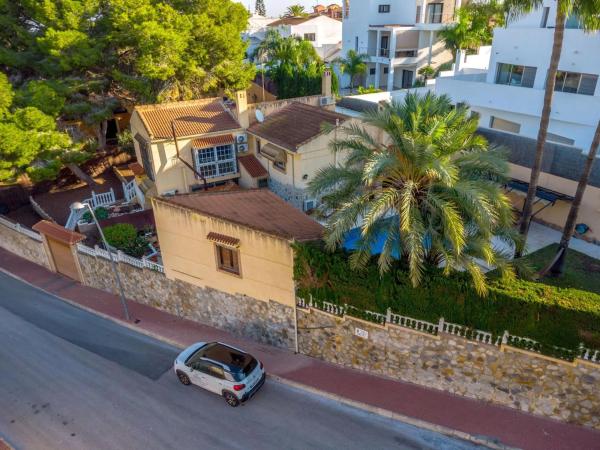 Casa independiente en avenida Tomas Martinez Domenech thumbnail 2