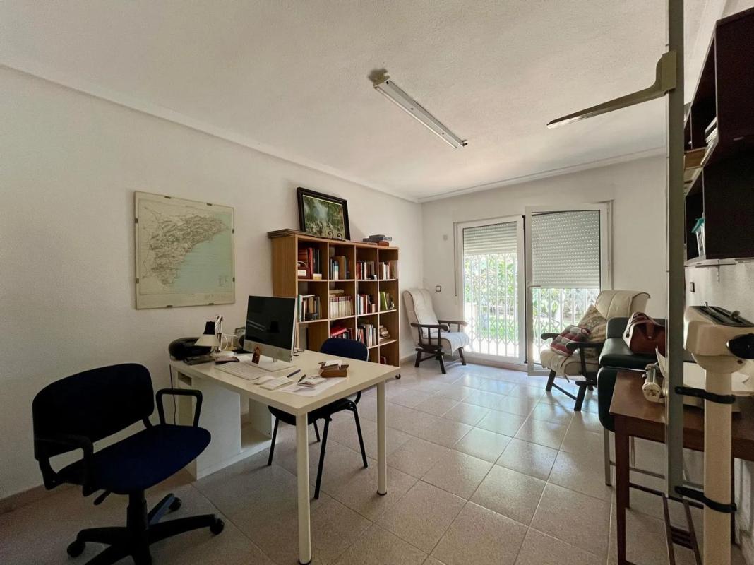Properties for sale and rent in Spain photo 4