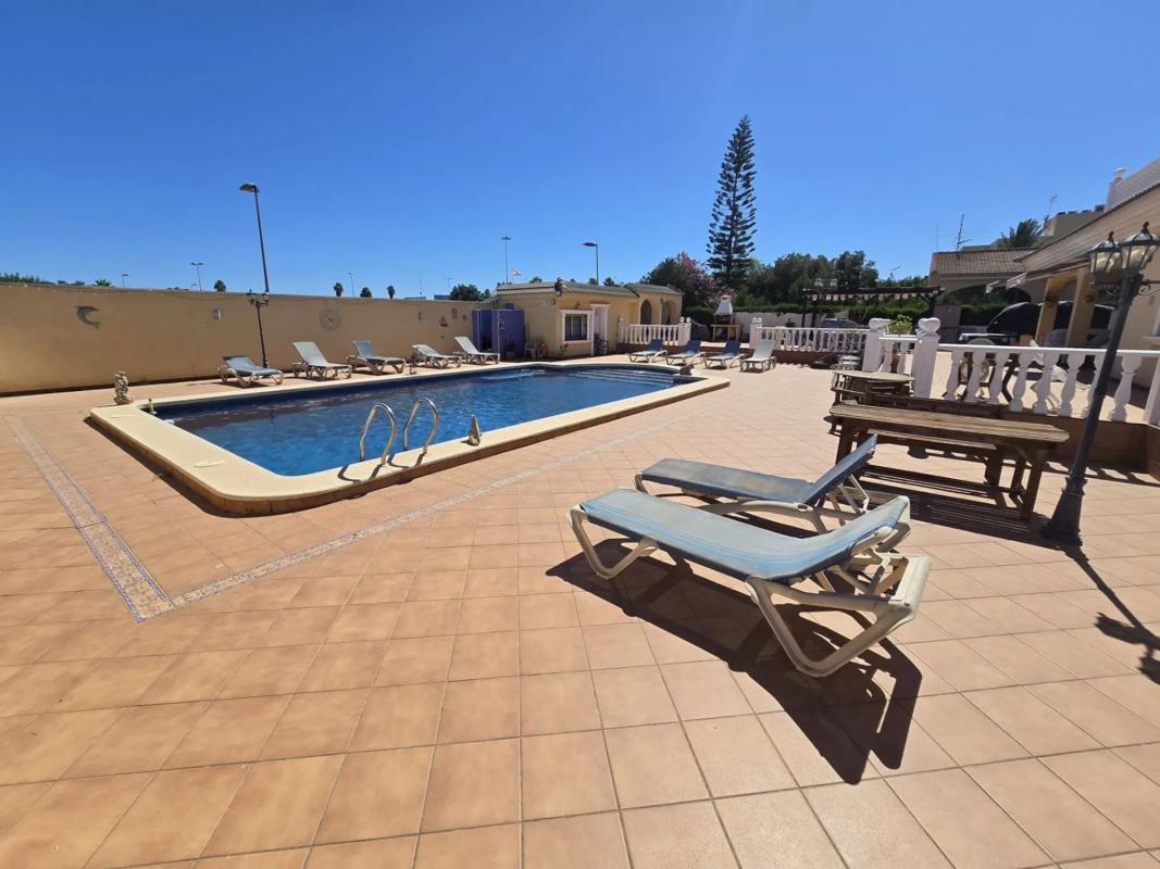 Properties for sale and rent in Spain photo 5
