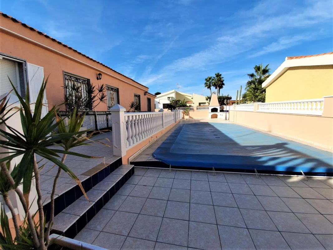 Properties for sale and rent in Spain photo 1