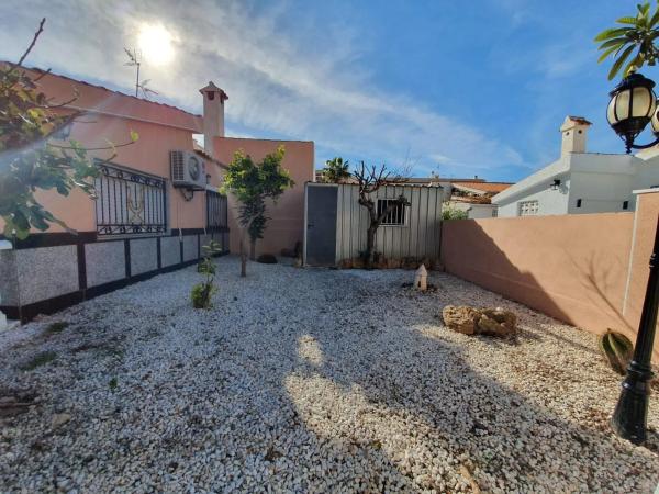 Casa independiente en calle Gabriela Mistral thumbnail 2
