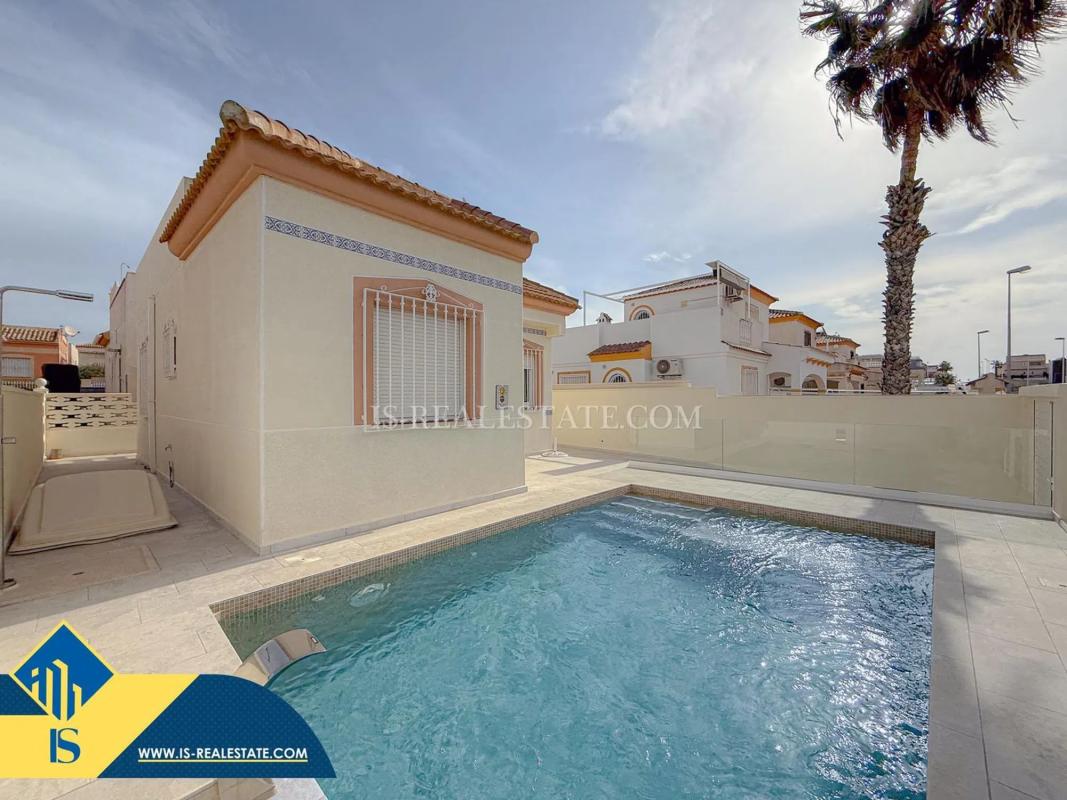 Properties for sale and rent in Spain photo 2