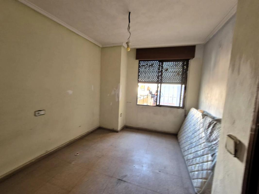 Budynek Mieszkalny o powierzchni 220m2 na sprzedaż w Catral photo 5